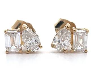 1 Carat Diamond Toi et Moi Stud Earrings in Yellow Gold