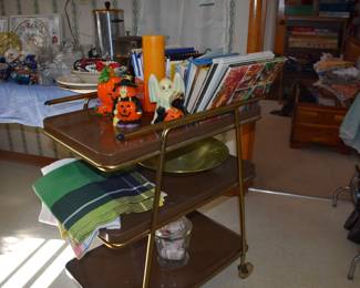COSTCO MID CENTURY MODERN ATOMIC  ROLLING BAR.