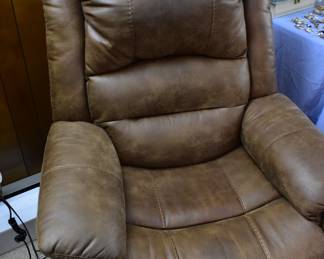 LIFT CHAIR