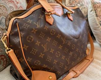 She's a beauty...Retiro GM is the name of the bag