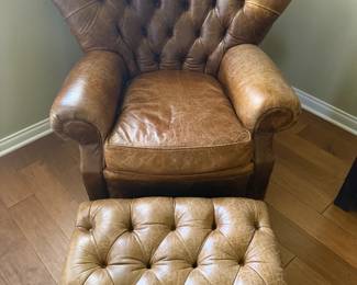 Quality diamond tucked soft leather set