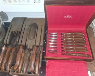 CUTCO; NEW STEAK KNIVES