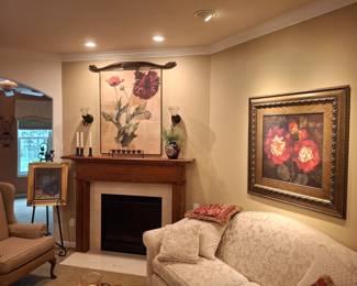 GOLD FRAMED ART ON EASEL & WHITE CANDLES NFS
