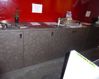 See prices & more info, copy & paste link below:
https://beforeudemo.com/sales-event/rehab-sale-of-chicago-getaway-hostel/
