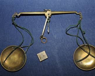 1840's POCKET GOLD SCALES IN ORIGINAL TIN BOX