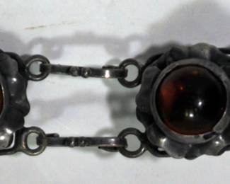 VINTAGE STERLING SILVER AND AMBER BRACELET