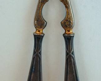 FANCY NUT CRACKER