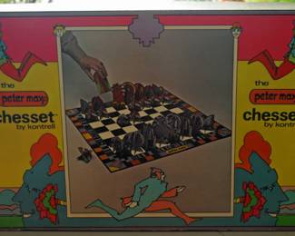 BOXED PETER MAX CHESSET 1970