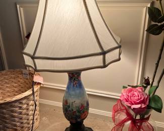 Table lamp