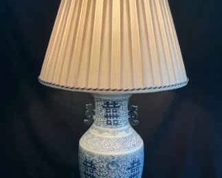Grand Chinese Lamp