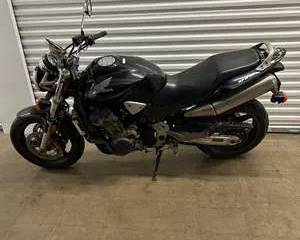 Honda 919 CB900F Hornet – Naked Sport Bike 919cc Inline-4 Black Runs great but needs Clutch