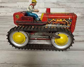 Vintage Tin Wind-Up Diesel 12 Crawler Tractor Toy TB-18 Japan Track Litho Works