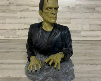 Universal Monsters Frankenstein Bust Statue 12” Resin Figure Halloween Horror Decor