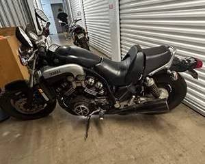 1996 Yamaha VMAX 1200 Classic Muscle Cruiser V4 Power 32k Miles Sood As is Needs Starter and Battery
