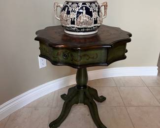 Decorative table and German collectible 