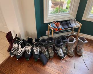 Men’s boots, skates and ski boots. 