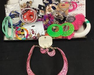 ASSORTED COSTUME JEWELRY, TOI COLLECTION, PAPARAZZI, HALLMARK, GIVING COLLECTION