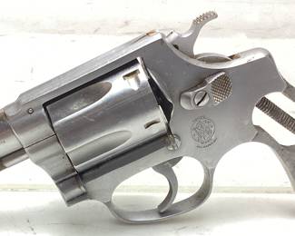 SMITH & WESSON MODEL 60 .38 SPECIAL 5 SHOT REVOLVER, NEEDS PISTOL GRIPS