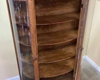 VTG. CURVED FRONT 4 SHELF CURIO CABINET NO SHIPPING PICKUP ONLY