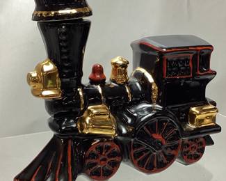  1970s EZRA BROOKS LOCOMOTIVE DECANTER, UNMARKED 10in L