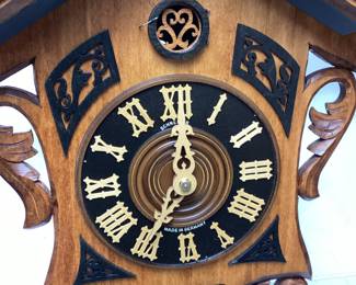 GERMAN KUCKUCKUHREN BLACK FOREST CUCKOO CLOCK, ACHTEN SIE AUF DIESES ZEICHEN! NEW IN BOX, MADE IN GERMANY