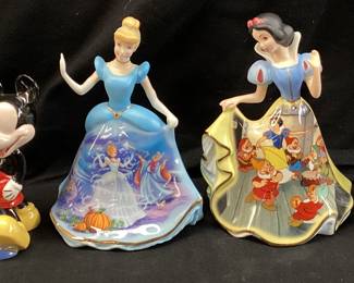 (4) DISNEY FIGURINES, MICKEY & MINNIE ONCE UPON A AKISS BELL, 2004 CINDERELLA BELL, 2004 SNOW WHITE BELL, CINDERELLA MY GRANDDAUGHTER MY PRINCESS