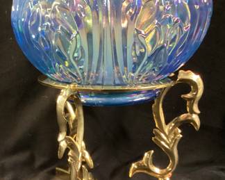 FENTON BLUE OPALESCENT IRIDIZED LOTUS CANDLE CANDLE BOWL ON BRASS STAND