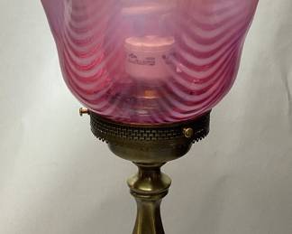  VTG. FENTON CRANBERRY OPALESCENT SWIRL SHADE TABLE LAMP, NIB
