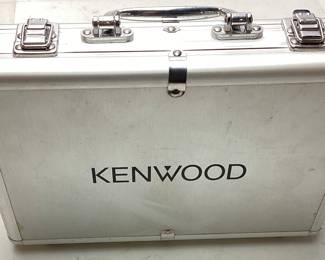 KENWOOD POKER CHIPS, DICE, CARDS IN CASE