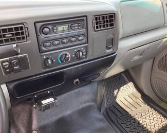  2002 Ford F-650 XL VIN: 3fdnf65852ma28779 Miles: 82,446 Engine: 5.9L CUMMINS DIESEL Color: WHITE 2002 FORD SUPER DUTY F-650 REGULAR CAB XL FLATBED w 5.9L CUMMINS DIESEL ENGINE, 24 VALVE, GVWR 26,000lbs, STRAIGHT FRAME, TIRES ARE 90% w TREAD, AIR CONDITIONER NEEDS CHARGING, FUEL GAUGE NEEDS REPAIR