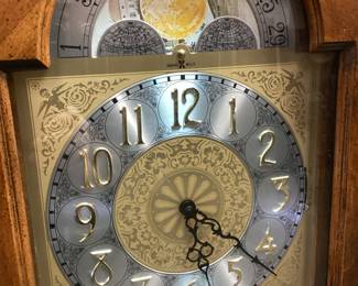1983 HOWARD MILLER GRANDFATHER CLOCK, VGC WITH WEIGHTS AND PENDULUM NO SHIPPING PICKUP ONLY