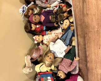 AMERCIAN GIRL DOLLS