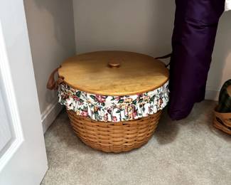 LONGARBERGER LARGE ROUND BASKET
