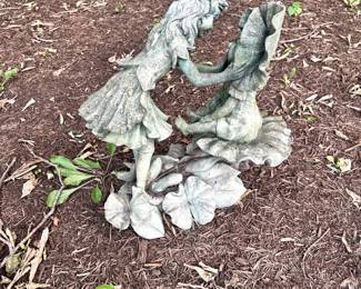 OUTDOOR DECOR