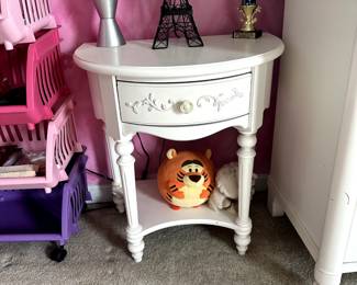 FURNITURE SIDE TABLE