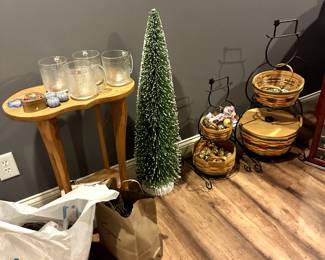 SIDE TABLE LONGABERGER SNOWMEN WROUGHT IRON