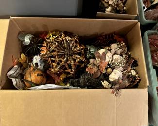 HOLIDAY DECOR FALL