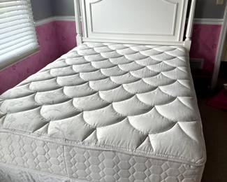 FURNITURE FULL BED II