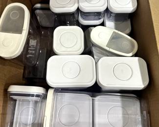OXO STORAGE CONTAINERS