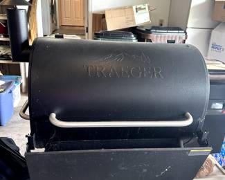 TRAEGER GRILL