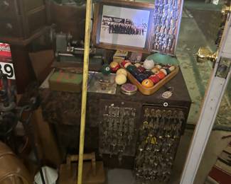 Key making equipment 