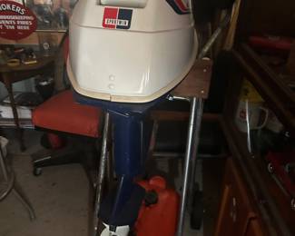Evinrude outbound motor 
