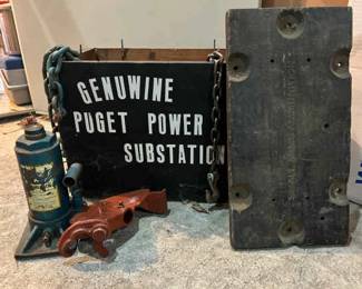 Genuwine Puget Power Substation Box With Hydraulic Hand Jack