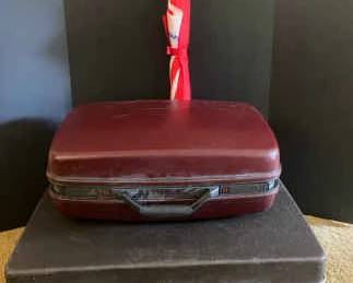 Vintage Travel Master Samsonite Suitcases With Boeing Umbrella