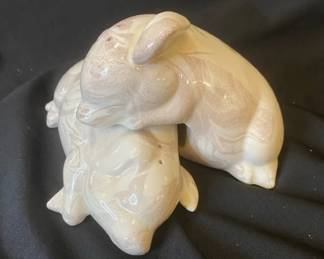 Mt St Helens Ashware 20th Anniversary Salt Pepper Shakers Pigs