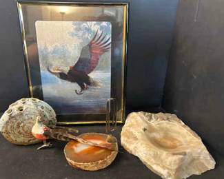 Holographic Eagle Print With Stone Ash Tray Photo Holder And Flower Frog Vase