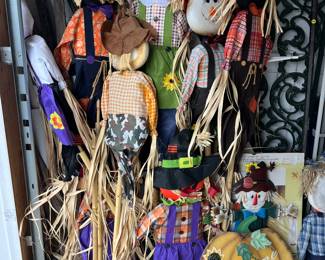 Fall yard decorations