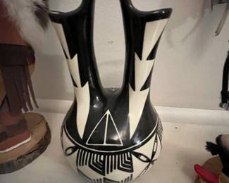 Native American art and pottery