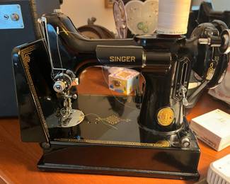 Antique Singer Featherweight sewing machine