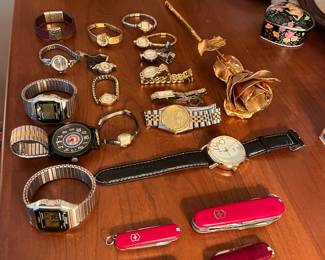 Nice collection of women's and men's wrist watches